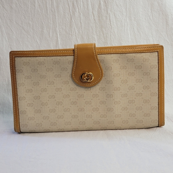 Gucci Handbags - Vintage Gucci Micro GG Continental Leather Wallet Clean Interior